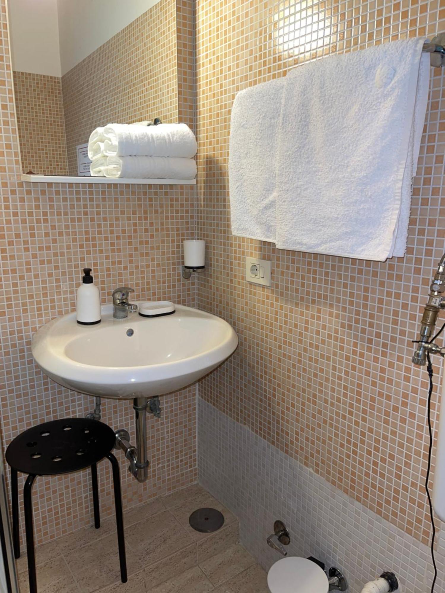 Guest House Meret Рим Екстер'єр фото