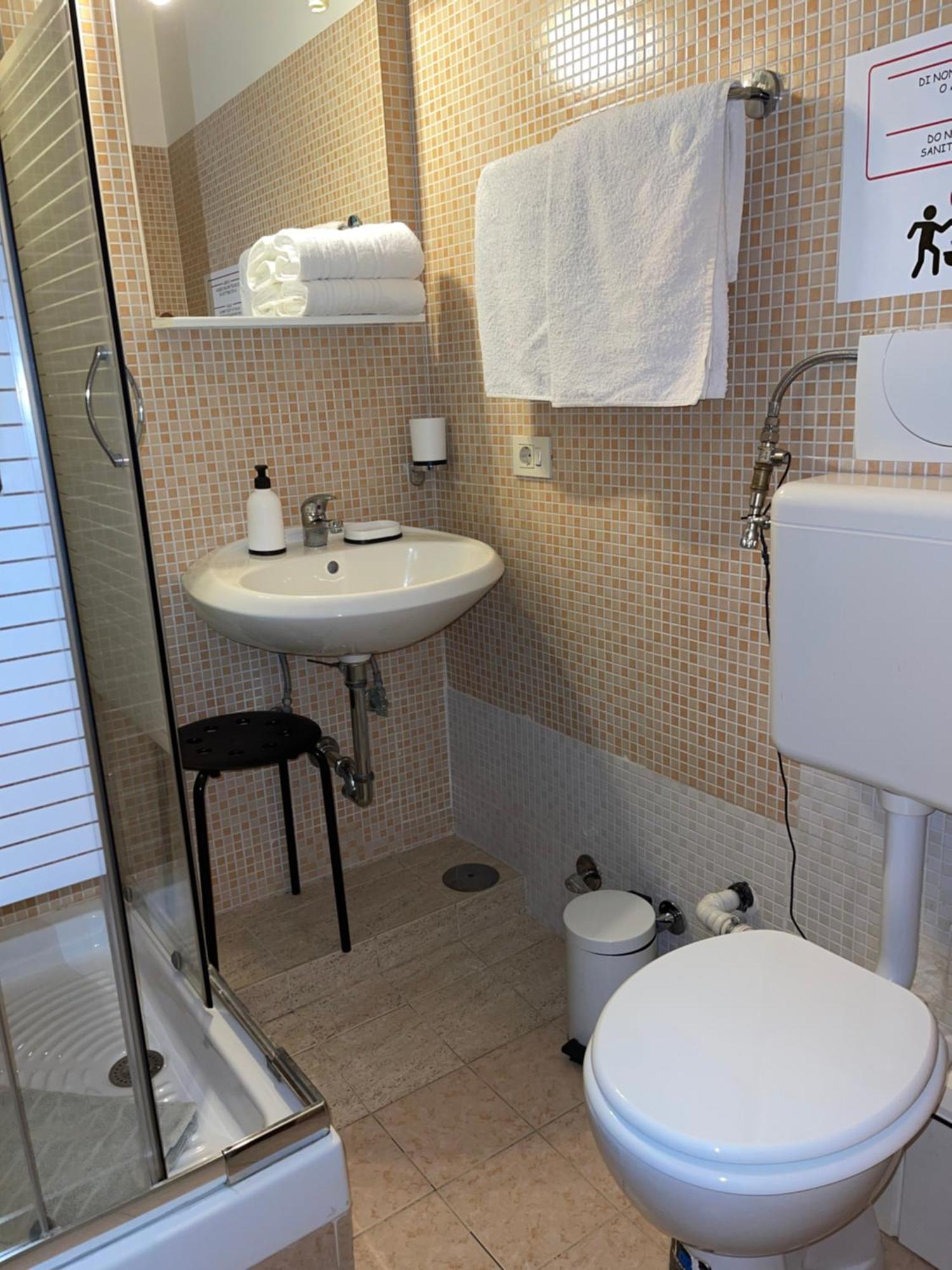 Guest House Meret Рим Екстер'єр фото