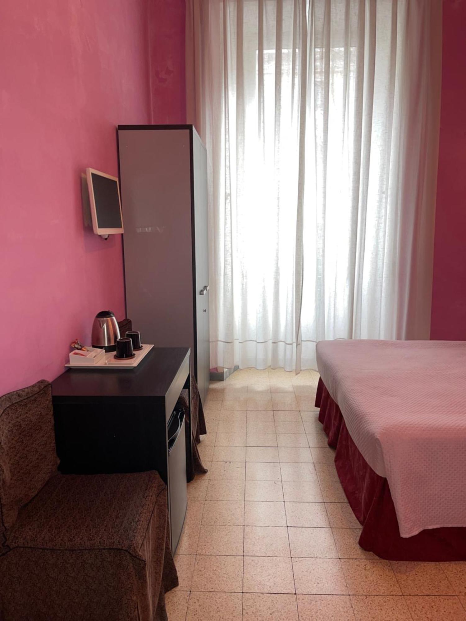 Guest House Meret Рим Екстер'єр фото